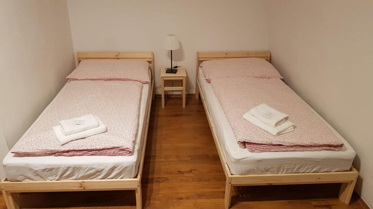 Pension Family Karlowe Wary Zewnętrze zdjęcie