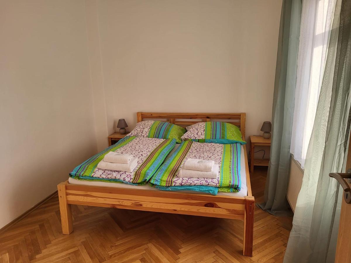 Pension Family Karlowe Wary Zewnętrze zdjęcie